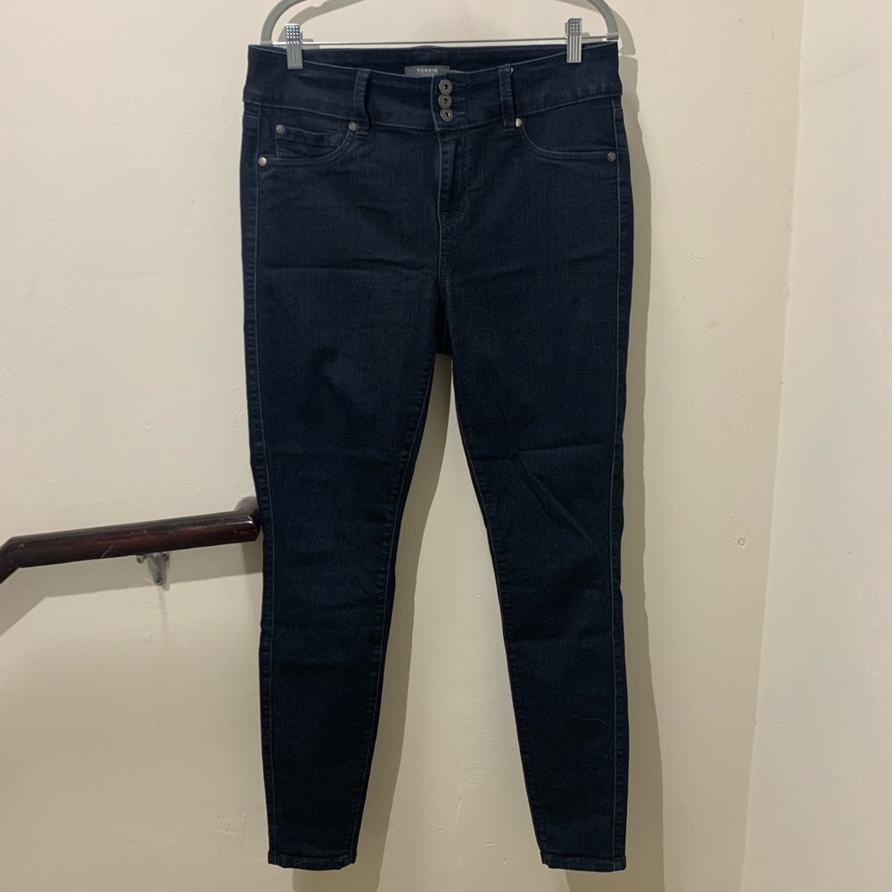 TORRID JEGGING - SUPER SOFT DARK WASH